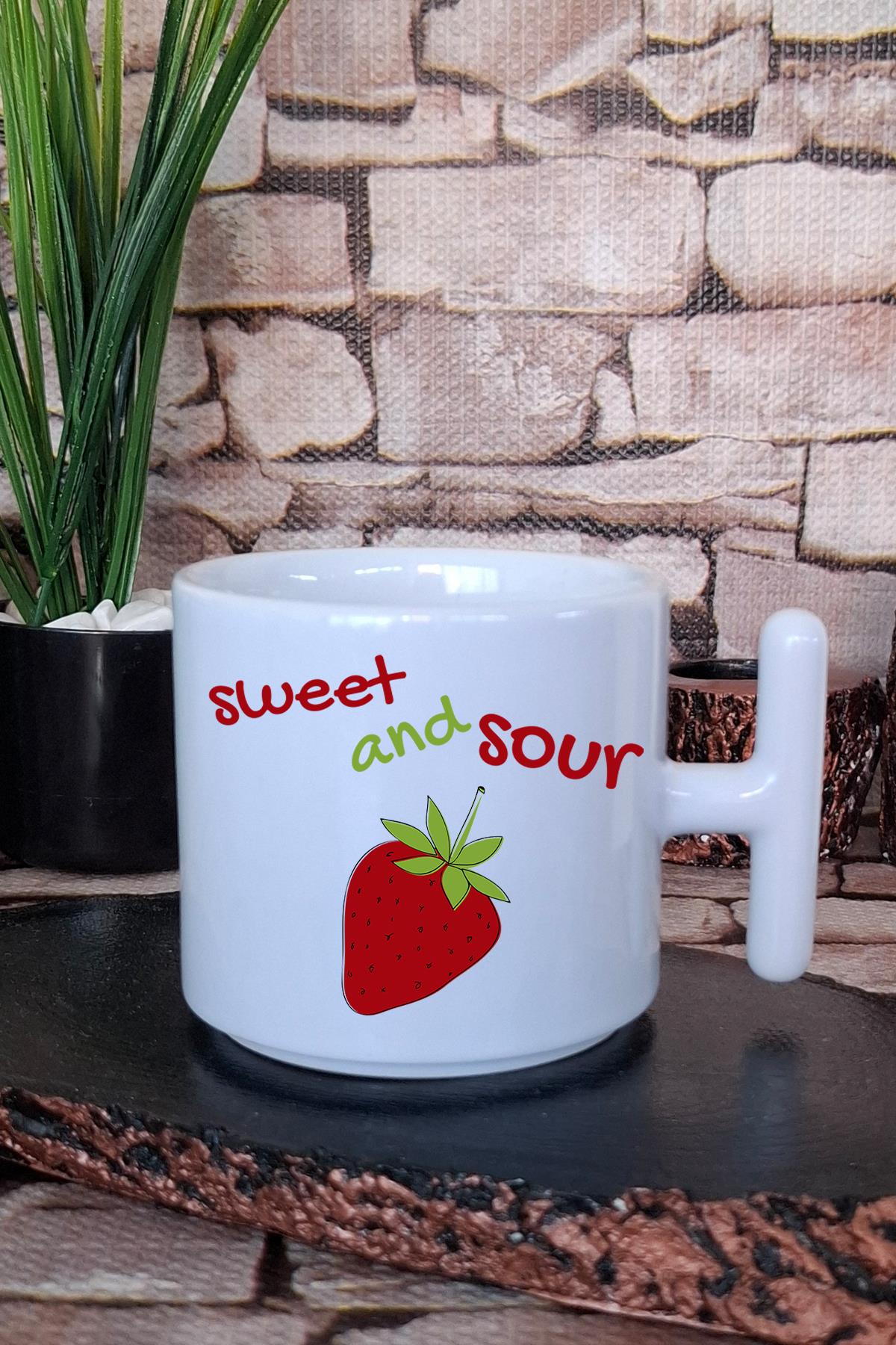 Sweet And Sour Çilek Baskılı T Kulplu Latte Fincanı Kupa Bardak
