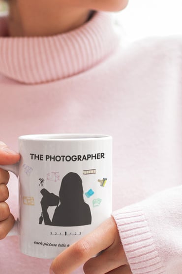 The Photographer/Fotoğrafçı 'each picture tells a different story' Baskılı Hediyelik Kupa Bardak